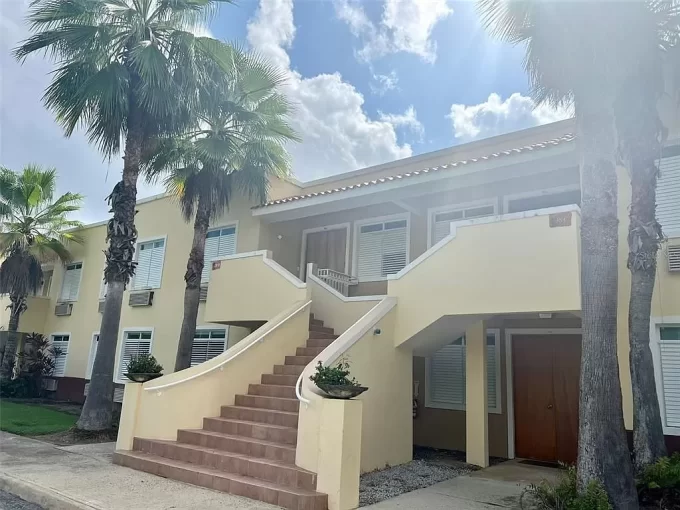 Harbour Lakes 38D: Penthouse 3b/2.5ba Apartment