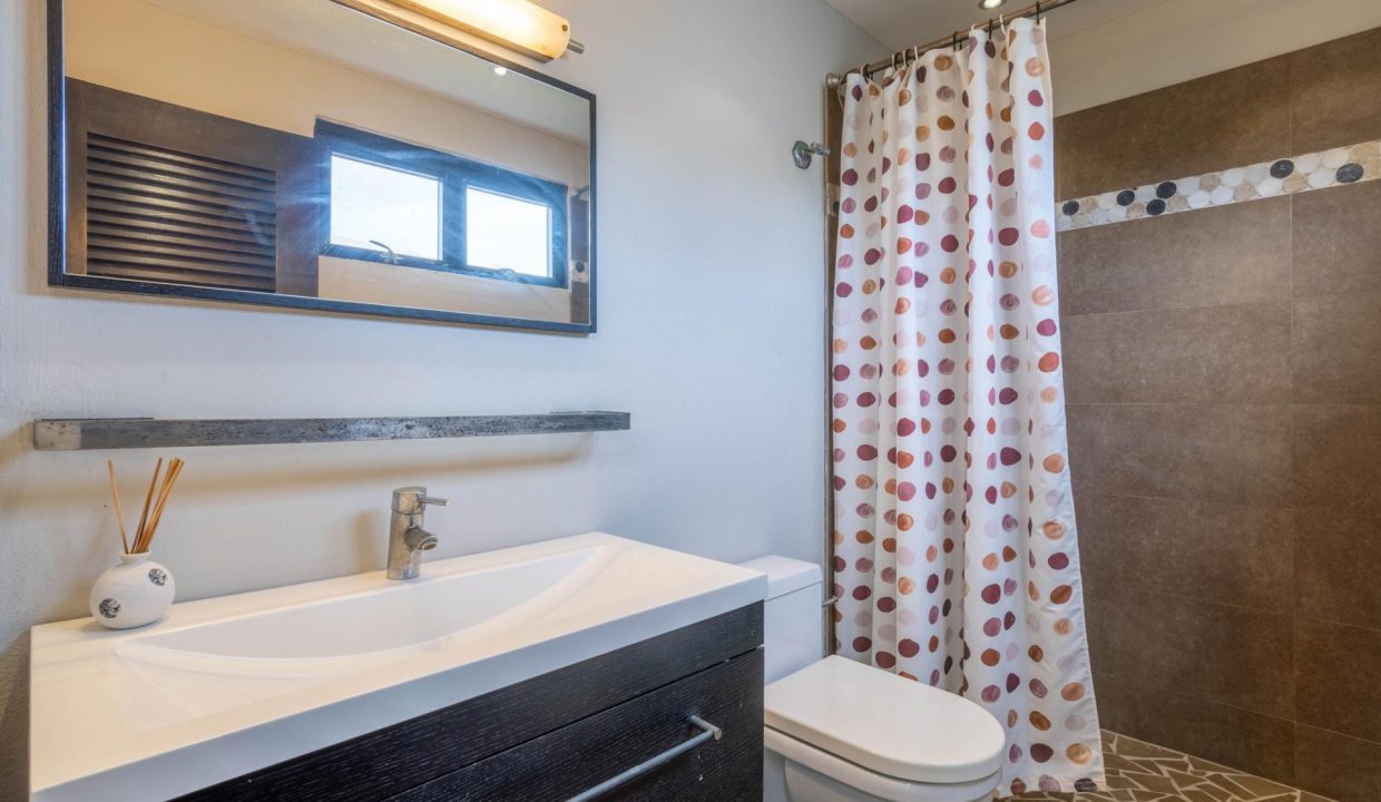 24-25-harbour-view-15