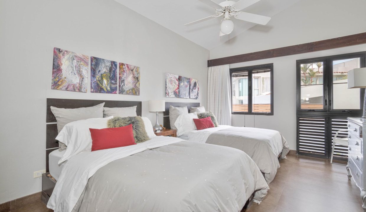 24-25-harbour-view-16