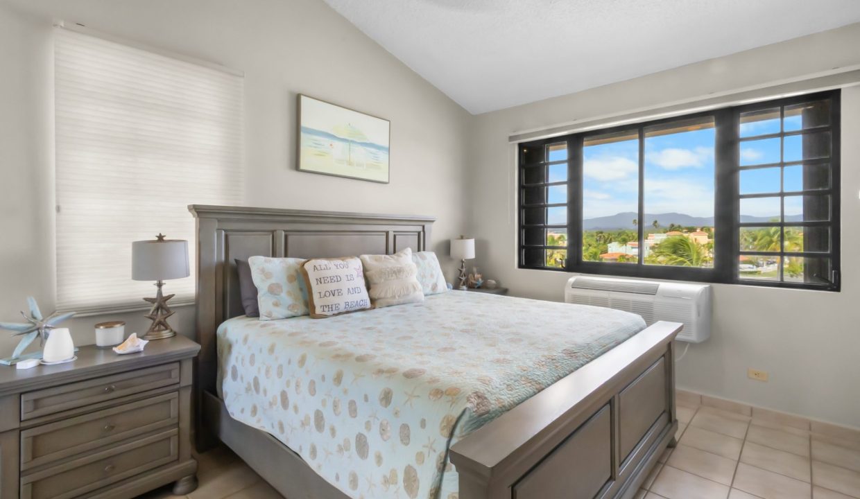 crescent-beach-203-8